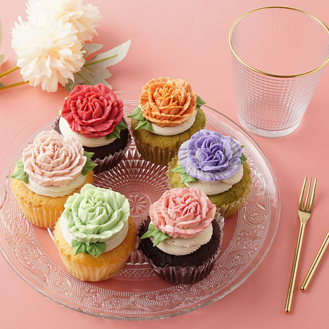 Set, Assortment - 【遅れてごめんね母の日】＜6個＞カーネーションフラワーカップケーキ ＜6個入り＞ 母の日2026 贈り物 お祝い ケーキ お取り寄せ スイーツ プチギフト プレゼント カップケーキ カーネーション 花 お花のケーキ マフィン お菓子