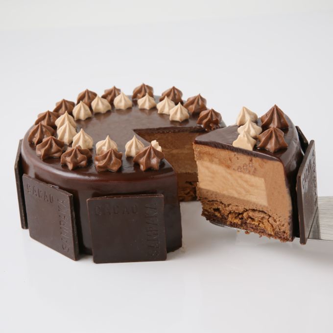 【送料無料】カカオサンパカ チョコレートケーキ 4号 12cm CACAO SAMPAKA チョコ ケーキ バースデーケーキ 誕生日ケーキ クリスマスケーキ 冷凍 2026 スイーツ ギフト プレゼント お取り寄せ 贈り物 スペイン王室御用達 高級 チョコプレート付 (3408105) cakejp-10000591 Cake.jp(ケーキジェーピー) サンプル画像2