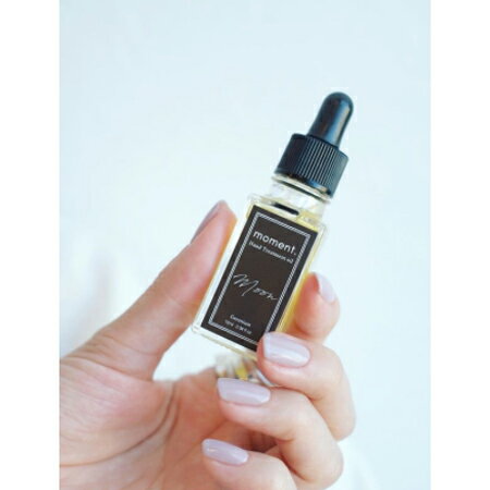 moment．モーメント Hand Treatment oil MOON 10ml 