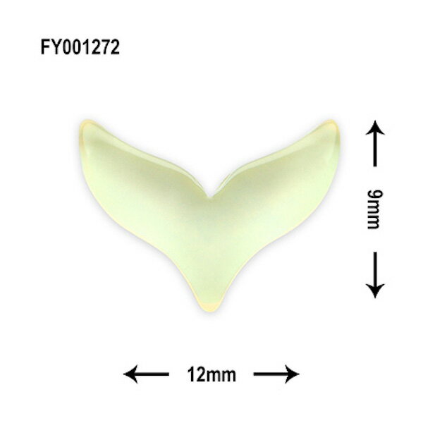 透明な海で泳ぐマーメイドのテイルをイメージした 優雅で夢を感じさせるデザインのパーツです。 品番：FY001272 カラー：レモンイエロー 内容量：2P サイズ：縦9mm×横12mm 備考：背面カーブなし