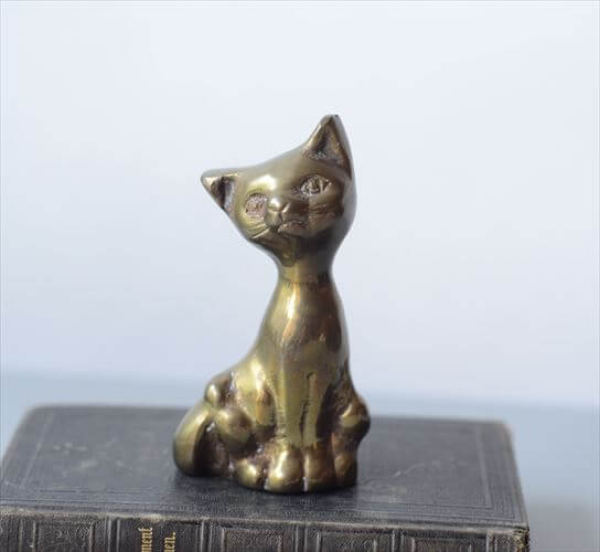 【送料無料】ドイツのから 真鍮のネコ オブジェ ブラス フィギュア インテリア 店舗什器 ヴィンテージ ..