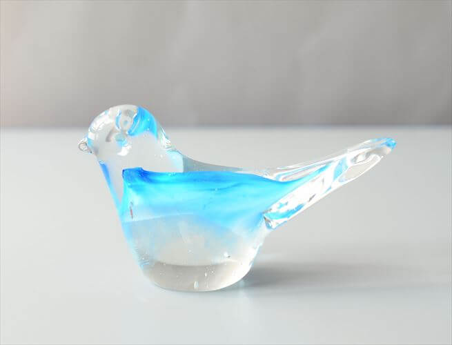 【送料無料】フィンランドから キレイな水色 ガラスの小鳥 青い鳥 フィギュア 北欧 バード オブジェ ヴィンテージ_260403