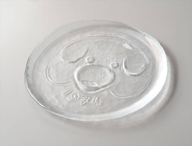 【送料無料】フィンランド製 Humppila 1974年 ガラスプレート 21cm お皿 フンピラ クリスマス アニバーサリープレート 北欧 ヴィンテージ_260309