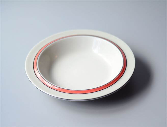 【送料無料】ARABIA アラビア aslak 19.5cm スーププレート 深皿 お皿 アスラク 北欧食器 フィンランド ヴィンテージ アンティーク_241216