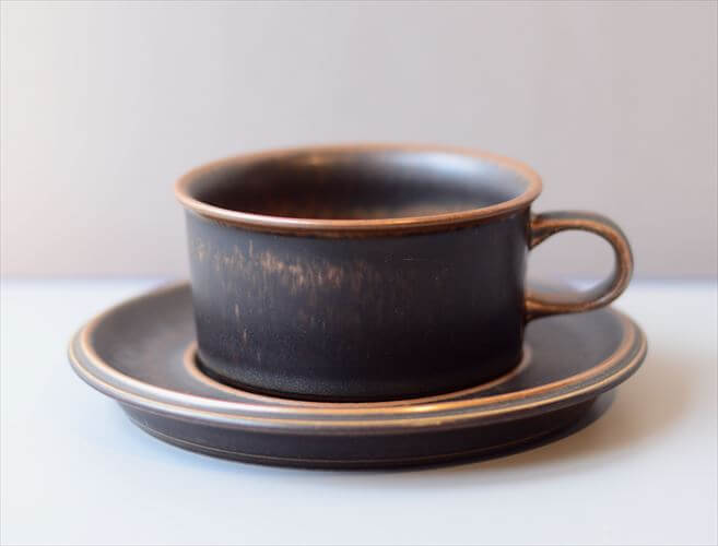 【送料無料】ARABIA アラビア ルスカ ティーカップ＆ソーサー Ruska 北欧食器 フィンランド 陶器 北欧 ヴィンテージ アンティーク_260203