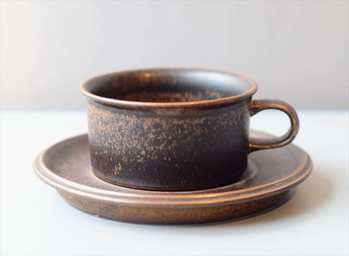 【送料無料】ARABIA アラビア ルスカ ティーカップ＆ソーサー Ruska 北欧食器 フィンランド 陶器 北欧 ヴィンテージ アンティーク_260203