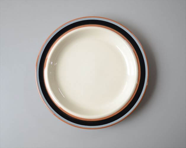Rakuten - 【送料無料】ARABIA アラビア Taika 17cm プレート お皿 タイカ 北欧食器 フィンランド 北欧 ヴィンテージ アンティーク_260422