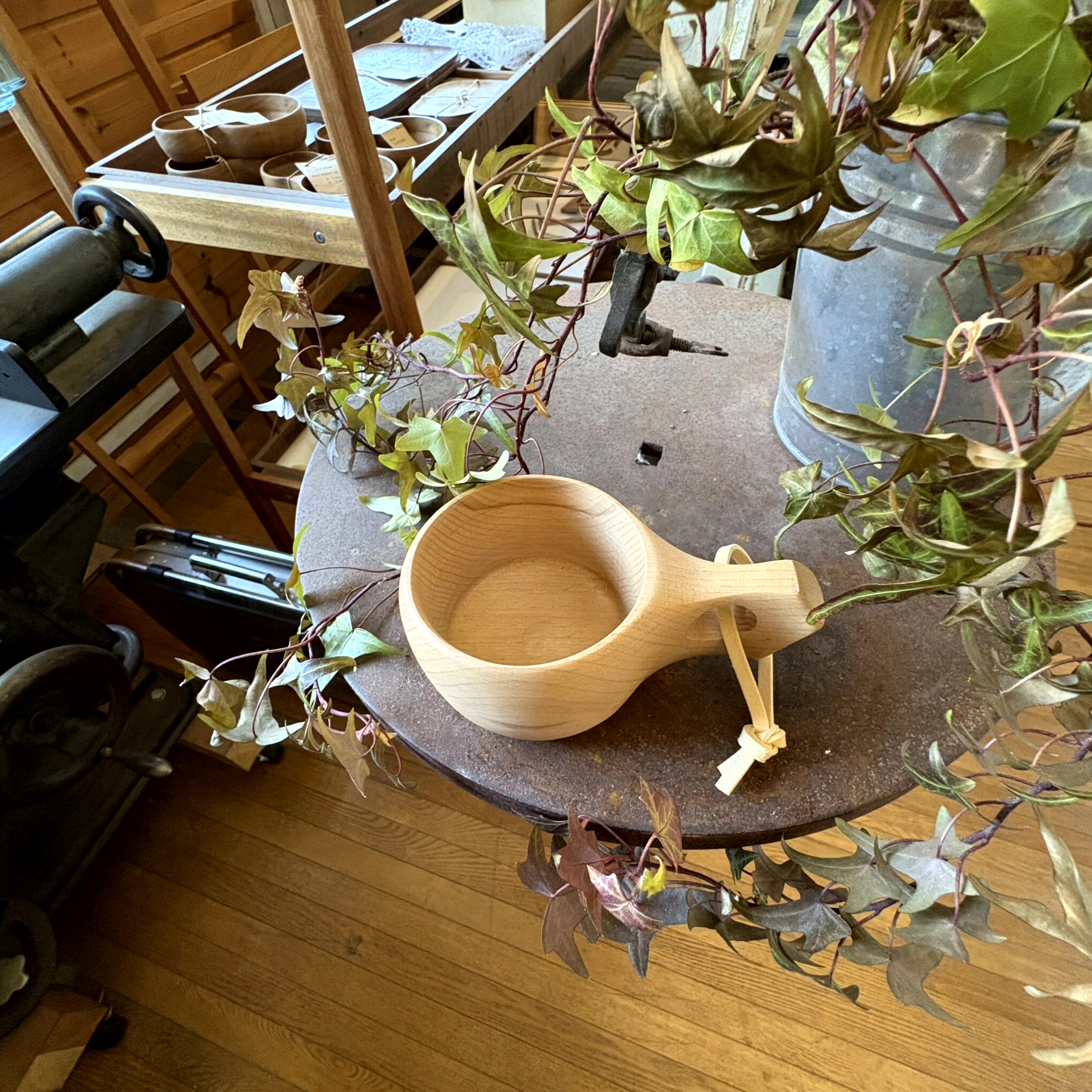 日本製〉ビーチ材のククサ内面【合成漆】仕上げ送料無料1点もの くくさ フィンランド カップ 木 マグカップ キャンプ アウトドア飛騨 天然無垢 バーベキュー マイカップ cup 北欧 贈答 プレゼント お祝いギフト 母の日 父の日 誕プレ