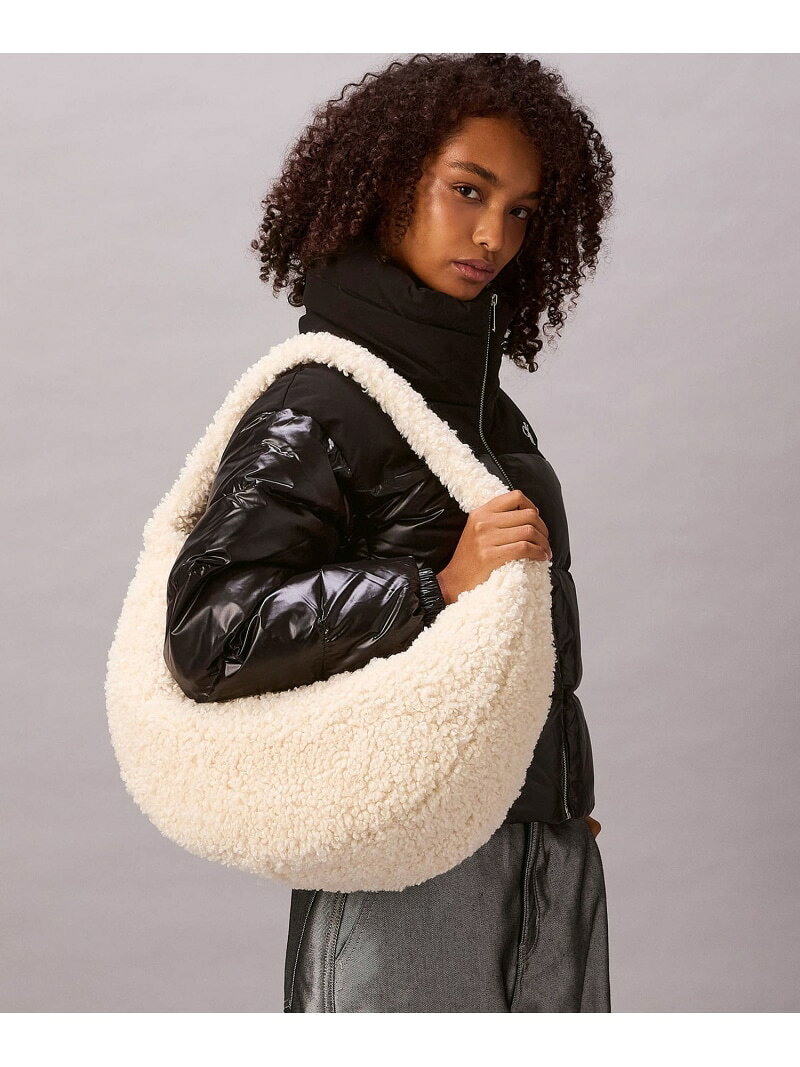 (W)【公式ショップ】 カルバンクライン バッグ - CKボアジップショルダーバッグ Calvin Klein Jeans Accessory 4F3143G Calvin Klein Jeans Accessory カルバン・クライン バッグ トートバッグ ホワイト【送料無料】[Rakuten Fashion]