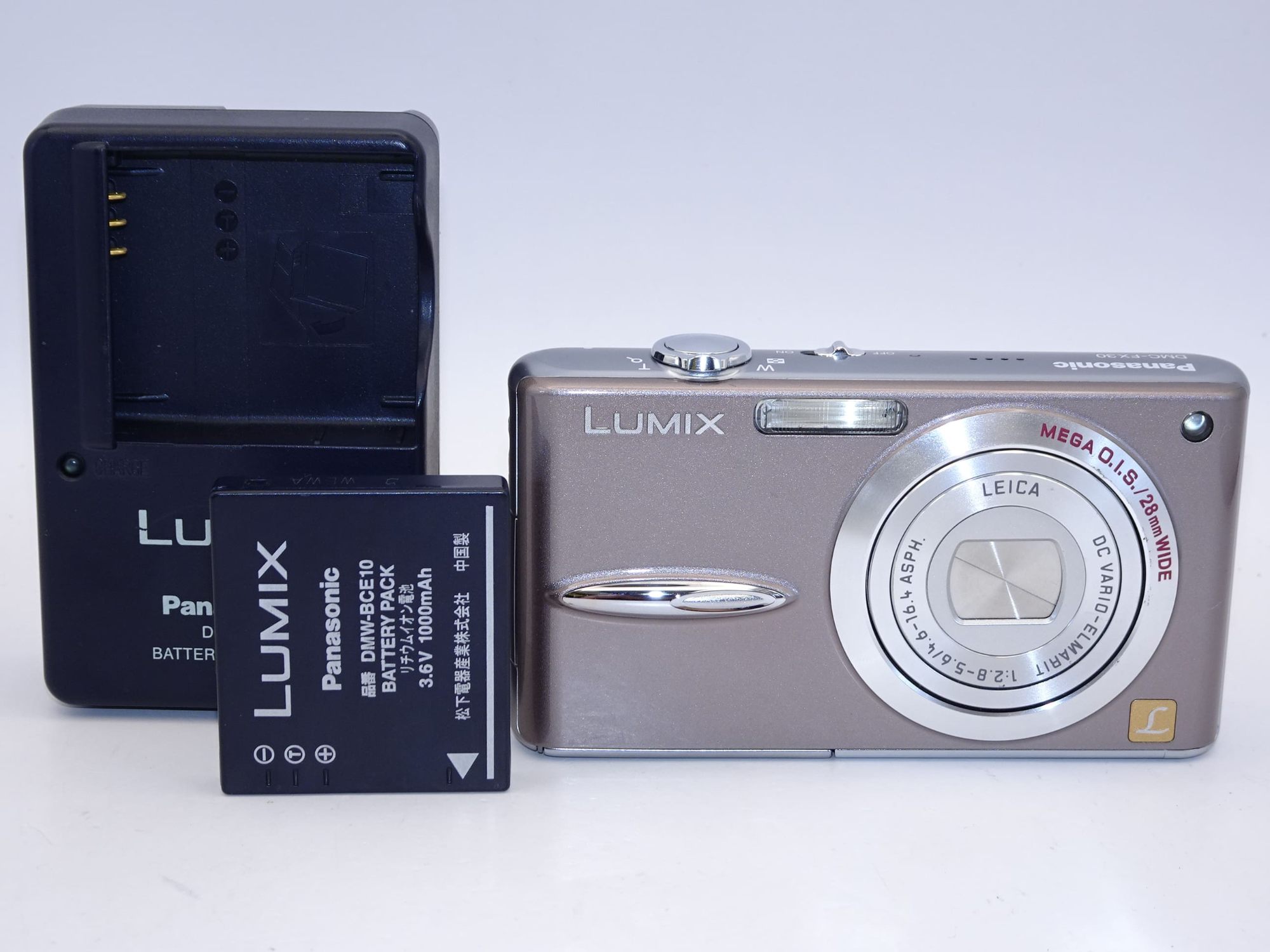 【中古】【外観特上級】パナソニック デジタルカメラ LUMIX (ルミックス) DMC-FX30
