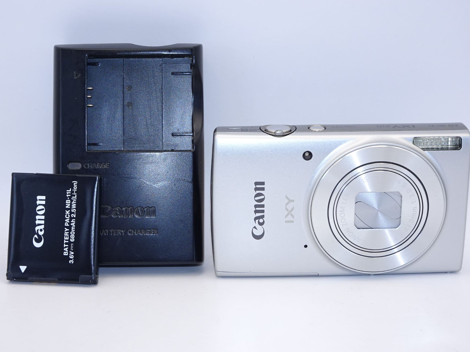 【中古】【外観特上級】CANON キャノン デジタルカメラ IXY 210 シルバー