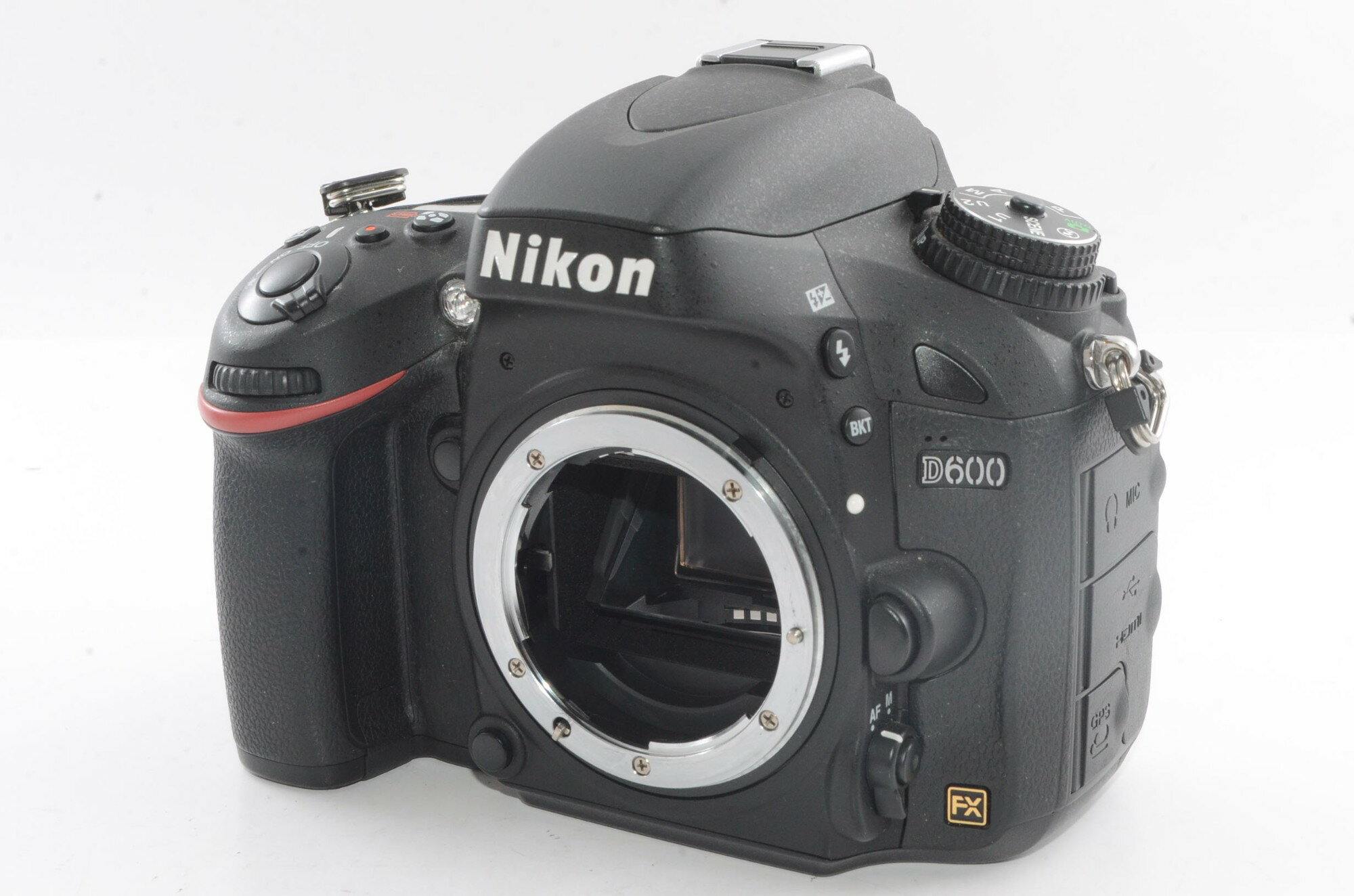 Rakuten - 【中古】【外観並級】Nikon デジタル一眼レフカメラ D600 ボディー D600