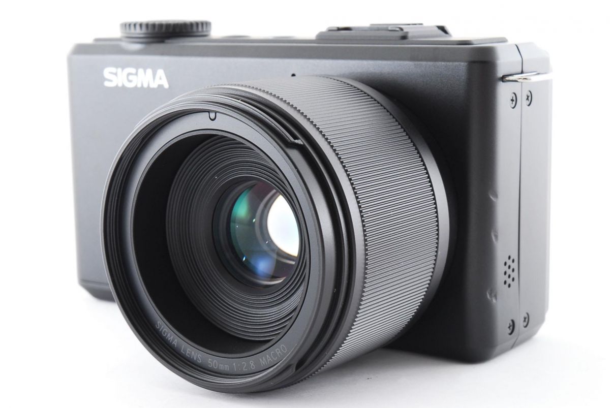 【5/23~5/27限定 最大4,000円OFF 5/25限定で最大P3倍】【中古】シグマ SIGMA DP3 Merrill 4600万画素 中望遠ハイエンドコンデジ 美品 SDカード ストラップ レンズフード 充電器付き