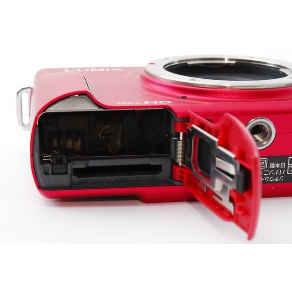パナソニックPanasonicDMC-GF2レンズキットレッド美品8GBSDカード付き