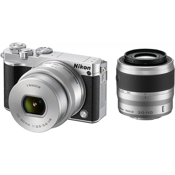 【6/1限定 全品P3倍】【中古】ニコン Nikon ミラーレス一眼 ニコン Nikon1 J5 ダブルズームキット シルバー J5WZSL microSDカード付き