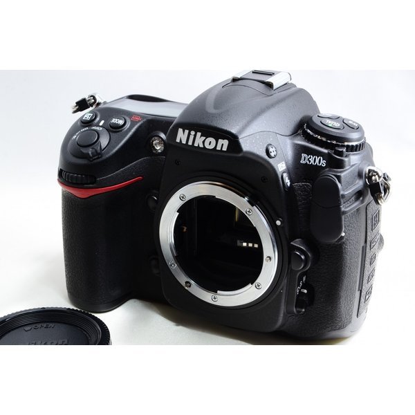 【5/9~5/16限定!最大4,000円OFF&5/10, 5/15限定で最大P3倍】【中古】ニコン Nikon D300s ボディ 美品 ストラップ付き