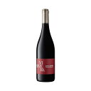 Etna Rosso 2020 &nbsp; エトナ山北東部の自社畑マルティネッラで有機栽培されたネレッロ・マスカレーゼのみを使用して造られる赤ワインです。フレッシュなベリーの香りや、ほのかにスパイスやオレンジピールも感じる複雑な香りが広がります。ブドウ品種由来の、タンニンや余韻の長さがあり、しっかりと旨みのある味わいです。パスタ・アッラ・ノルマ、鴨肉のオレンジソース、ピスタチオと生エビのリゾットなど幅広い料理と合わせてお楽しみいただけます。魚介類と合わせる際の温度は、14℃がおすすめです。 &nbsp; 〜畑〜 エトナ山の北東の斜面にある標高600mのリングアグロッサに位置する、有機栽培を行っている自社畑マルティネッラ。昼夜の寒暖差が激しく、夏は涼しい。弱酸性の火山性土壌で、砂利を多く含みます。仕立てはコントロ・スパリエラで、剪定はコルドーネ・スペロナート。株密度は、5,500株/ha。 〜醸造〜 10月初旬に手摘みで収穫。26〜29℃の温度管理下で、約15日間アルコール発酵とマセラシオン。ステンレスタンクで16ヶ月と、瓶内で2ヶ月熟成。 ＜VIVERA＞ 世界遺産エトナ山が育むビオワイン ヴィヴェラ社はシチリア東部、カターニアに位置する家族経営のワイナリーです。2002年に「他にはない最高のワインを生むブドウ畑に囲まれたワイナリーを造りたい」という思いから、エトナ山北東部のマルティネッラ地区に素晴らしい農地を購入しました。有機栽培したブドウから、畑の特性を活かしたその土地独自のワイン造りを行っています。 生産者 ヴィヴェラ VIVERA 産地 シチリア 分類 赤ワイン 内容量 750ml アルコール度数 13% ブドウ品種 ネレッロ・マスカレーゼ 格付 Etna D.O.C.(D.O.P.) ボディ ミディアム 飲み口 辛口 栓 天然コルク おすすめ料理 パスタ・アッラ・ノルマ(カターニア発祥の、ナスとリコッタ・サラータチーズのトマトパスタ)、ピスタチオと生エビのリゾット、鴨肉のオレンジソース、ポークチョップのキノコ詰め、鶏肉の柑橘マリネ 原産国 イタリア 〜ご利用いただけるシーン〜 季節のご挨拶 御正月 お正月 御年賀 お年賀 御年始 母の日 父の日 初盆 お盆 御中元 お中元 お彼岸 残暑御見舞 残暑見舞い 敬老の日 寒中お見舞 クリスマス クリスマスプレゼント お歳暮 御歳暮 春夏秋冬 日常の贈り物 御見舞 退院祝い 全快祝い 快気祝い 快気内祝い 御挨拶 ごあいさつ 引越しご挨拶 引っ越し お宮参り御祝 志 進物 長寿のお祝い 61歳 還暦（かんれき） 還暦御祝い 還暦祝 祝還暦 華甲（かこう） 祝事 合格祝い 進学内祝い 成人式 御成人御祝 卒業記念品 卒業祝い 御卒業御祝 入学祝い 入学内祝い 小学校 中学校 高校 大学 就職祝い 社会人 幼稚園 入園内祝い 御入園御祝 お祝い 御祝い 内祝い 金婚式御祝 銀婚式御祝 御結婚お祝い ご結婚御祝い 御結婚御祝 結婚祝い 結婚内祝い 結婚式 引き出物 引出物 引き菓子 御出産御祝 ご出産御祝い 出産御祝 出産祝い 出産内祝い 御新築祝 新築御祝 新築内祝い 祝御新築 祝御誕生日 バースデー バースディ バースディー 七五三御祝 753 初節句御祝 節句 昇進祝い 昇格祝い 就任 弔事 御供 お供え物 粗供養 御仏前 御佛前 御霊前 香典返し 法要 仏事 新盆 新盆見舞い 法事 法事引き出物 法事引出物 年回忌法要 一周忌 三回忌、 七回忌、 十三回忌、 十七回忌、 二十三回忌、 二十七回忌 御膳料 御布施 法人向け 御開店祝 開店御祝い 開店お祝い 開店祝い 御開業祝 周年記念 来客 お茶請け 御茶請け 異動 転勤 定年退職 退職 挨拶回り 転職 お餞別 贈答品 粗品 粗菓 おもたせ 菓子折り 手土産 心ばかり 寸志 新歓 歓迎 送迎 新年会 忘年会 二次会 記念品 景品 開院祝い プチギフト お土産 ゴールデンウィーク GW 帰省土産 バレンタインデー バレンタインデイ ホワイトデー ホワイトデイ お花見 ひな祭り 端午の節句 こどもの日 スイーツ スィーツ スウィーツ ギフト プレゼント お返し 御礼 お礼 謝礼 御返し お返し お祝い返し 御見舞御礼 ここが喜ばれます 個包装 上品 上質 高級 お取り寄せスイーツ おしゃれ 可愛い かわいい 食べ物 銘菓 お取り寄せ 人気 食品 老舗 おすすめ インスタ インスタ映え こんな想いで… ありがとう ごめんね おめでとう 今までお世話になりました　いままで お世話になりました これから よろしくお願いします 遅れてごめんね おくれてごめんね こんな方に お父さん お母さん 兄弟 姉妹 子供 おばあちゃん おじいちゃん 奥さん 彼女 旦那さん 彼氏 先生 職場 先輩 後輩 同僚エトナ山麓で有機栽培された土着品種ネレッロ・マスカレーゼ100％の辛口赤ワイン