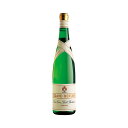 "Soave Bertani" Vintage Edition 創業160年を誇る老舗ワイナリーベルターニ社が手掛ける、世界中で愛されるソアーヴェのシンボルワイン！ ソアーヴェは早くも1931年頃から「特徴的ですばらしい」として認識されていたイタリアワインの一つで、ベルターニ社のソアーヴェは世界中でこのワインのイメージの象徴となっていました。1937年には、イギリス王ジョージ6世の戴冠式での昼食時にベルターニ社のソアーヴェが提供されています。 “ソアーヴェ・ベルターニ”ヴィンテージ・エディションは、当時の伝統的な醸造法を取り入れることで皮からも成分を抽出し、ガルガーネガというブドウの特徴を最大限に引き出しています。 金色がかった明るい黄色。ニワトコの実、サクラの花、西洋スグリなどの心地よい独特なアロマに、セージやミントの長く続く香り。アプリコット、白桃を思わせるニュアンスもあり、このワインの複雑さと熟成のポテンシャルが感じられます。 生き生きとした酸味が桃やアプリコットの濃厚な香りによって和らぎ、すべての要素が合わさって長く続く余韻が特徴です。 約40%のブドウは9月の3週目に収穫、破砕後、14℃で伝統的な「白ワイン醸造時の発酵」を行います。残りのブドウは注意深く選別しながら、10月後半に収穫し、破砕後、皮とともに「赤ワイン醸造時と同じ発酵」を20℃で15日間行います。その後、2つのワインをブレンド。ガラスコーティングしたセメントタンクで滓とともに寝かせます。 この伝統的なタンクを使用することで温度やワインと酸素の接触が一定に保たれ、ゆっくりとした熟成が進みます。 &lt;BERTANI&gt; ベルターニ社は、イタリアでピエモンテ州、トスカーナ州と並ぶワインの銘醸地ヴェネト州の中心ともいえるヴェローナの地で高品質ワインを造り続けています。後にその功績によってカヴァリエーレ（＝ナイト）の称号を与えられるベルターニ兄弟によって1857年ヴェローナ初のワイナリーとして設立されました。ベルターニ兄弟は当時すでにイタリア国内だけでなく｢世界で｣認められるワインを目指した先駆的な人物です。 ベルターニ社の最高傑作、アマローネ・クラッシコは、極めて長命なワインとして高い評価を受けており、ベルターニ社は、歴史・伝統や進取の精神を今も受け継ぎながらも常に新しいワインを創造し続け、創業者の願い通り世界中で高い評価を受けています。 &nbsp; 生産者 ベルターニ Bertani 産地 ヴェネト 分類 白ワイン 内容量 750ml アルコール度数 12.5% ブドウ品種 ガルガーネガ 格付 Soave D.O.C.(D.O.P.) ボディ ミディアム 飲み口 辛口 栓 天然コルク おすすめ料理 アンティパスト、パスタ、魚料理 主な受賞歴 2017年　ビベンダ/4グラッポリ（イタリア） 2020年版 2017年　ヴィーニ・ディタリア（ガンベロロッソ）/2ビッキエーリ （イタリア） 2020年版 2017年　ジェームス・サックリング 92pt 2016年　ビベンダ/4グラッポリ（イタリア） 2019年版 2016年　ジェームス・サックリング 91pt 2014年　ビベンダ/4グラッポリ（イタリア） 2017年版 2013年　ビベンダ/4グラッポリ（イタリア） 2016年版 2013年　ヴィーニ・ディタリア（ガンベロロッソ）/2ビッキエーリ （イタリア） 2016年版 2012年　ビベンダ/4グラッポリ（イタリア） 2015年版 2012年　ヴィーニ・ディタリア（ガンベロロッソ）/2ビッキエーリ （イタリア） 2015年版 原産国 イタリア ※ヴィンテージについてはお問合せください 〜ご利用いただけるシーン〜 季節のご挨拶 御正月 お正月 御年賀 お年賀 御年始 母の日 父の日 初盆 お盆 御中元 お中元 お彼岸 残暑御見舞 残暑見舞い 敬老の日 寒中お見舞 クリスマス クリスマスプレゼント お歳暮 御歳暮 春夏秋冬 日常の贈り物 御見舞 退院祝い 全快祝い 快気祝い 快気内祝い 御挨拶 ごあいさつ 引越しご挨拶 引っ越し お宮参り御祝 志 進物 長寿のお祝い 61歳 還暦（かんれき） 還暦御祝い 還暦祝 祝還暦 華甲（かこう） 祝事 合格祝い 進学内祝い 成人式 御成人御祝 卒業記念品 卒業祝い 御卒業御祝 入学祝い 入学内祝い 小学校 中学校 高校 大学 就職祝い 社会人 幼稚園 入園内祝い 御入園御祝 お祝い 御祝い 内祝い 金婚式御祝 銀婚式御祝 御結婚お祝い ご結婚御祝い 御結婚御祝 結婚祝い 結婚内祝い 結婚式 引き出物 引出物 引き菓子 御出産御祝 ご出産御祝い 出産御祝 出産祝い 出産内祝い 御新築祝 新築御祝 新築内祝い 祝御新築 祝御誕生日 バースデー バースディ バースディー 七五三御祝 753 初節句御祝 節句 昇進祝い 昇格祝い 就任 弔事 御供 お供え物 粗供養 御仏前 御佛前 御霊前 香典返し 法要 仏事 新盆 新盆見舞い 法事 法事引き出物 法事引出物 年回忌法要 一周忌 三回忌、 七回忌、 十三回忌、 十七回忌、 二十三回忌、 二十七回忌 御膳料 御布施 法人向け 御開店祝 開店御祝い 開店お祝い 開店祝い 御開業祝 周年記念 来客 お茶請け 御茶請け 異動 転勤 定年退職 退職 挨拶回り 転職 お餞別 贈答品 粗品 粗菓 おもたせ 菓子折り 手土産 心ばかり 寸志 新歓 歓迎 送迎 新年会 忘年会 二次会 記念品 景品 開院祝い プチギフト お土産 ゴールデンウィーク GW 帰省土産 バレンタインデー バレンタインデイ ホワイトデー ホワイトデイ お花見 ひな祭り 端午の節句 こどもの日 スイーツ スィーツ スウィーツ ギフト プレゼント お返し 御礼 お礼 謝礼 御返し お返し お祝い返し 御見舞御礼 ここが喜ばれます 個包装 上品 上質 高級 お取り寄せスイーツ おしゃれ 可愛い かわいい 食べ物 銘菓 お取り寄せ 人気 食品 老舗 おすすめ インスタ インスタ映え こんな想いで… ありがとう ごめんね おめでとう 今までお世話になりました　いままで お世話になりました これから よろしくお願いします 遅れてごめんね おくれてごめんね こんな方に お父さん お母さん 兄弟 姉妹 子供 おばあちゃん おじいちゃん 奥さん 彼女 旦那さん 彼氏 先生 職場 先輩 後輩 同僚創業当時の伝統的なレシピを再現！ガルガーネガの魅力を最大限に引き出しました！