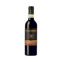 "Occhio di Pernice"Vin Santo di Montepulciano &nbsp; 「ヤマウズラの眼」という名前の上質なヴィンサントです。琥珀色で、ドライフルーツ、スパイス、バニラなどが凝縮した複雑な香り、まろやかで濃厚かつ余韻の長い、バランスのとれた味わいです。 ブドウ果実は9月中旬に収穫し、6ヶ月間陰干しします。3月中旬モストを圧搾し清澄させます。5月中旬、50リットルのオーク樽（カラテッリ）で、酵母菌や澱（マードレ;madreと呼ばれる）の上にモストを移し、密封します。10年間（うち、アルコール発酵期間は約3年）静置し、ボトリング。数ヶ月の瓶内熟成を行います。 樽に残った酵母等の澱は、次のヴィンサント造りに使用します。 &lt;AVIGNONESI&gt; 14世紀にフランスからやってきたアヴィニョネージ一族を名前の由来に持つワイナリー。醸造所の歴史は古く、イタリア国内でも最古のものの一つに数えられます。1974年にファルヴォ兄弟がワイナリーとして同社を創設し、ブドウ畑の整備やブドウ品種の見直しに力を入れ、“ヴィーノ・ノービレ・ディ・モンテプルチアーノ”の世界的名声を築きました。2009年からはオーガニック栽培への転換を進め、2011年にすべての自社畑をビオディナミ栽培に転換しました。 伝統的なヴィーノ・ノービレは補助品種を加えるのが一般的ですが、アヴィニョネージ社はビオディナミ栽培でサンジョヴェーゼ100％の高品質なヴィーノ・ノービレを造っており、入手が非常に難しい“オッキオ・ディ・ペルニーチェ” と呼ばれる上質なヴィンサントの造り手としても有名です。 ビオディナミ栽培とは、オーストリアの人智学者ルドルフ・シュタイナー（1861-1925）が提唱した自然農法の一種で、単に農薬や化学肥料を使わないだけではなく、月などさまざまな天体の動きと植物の成長との調和を重視する農業暦を用い、また、雌牛の角や水晶の粉等を用いた独特なプレパラシオンと呼ばれる特別な調合剤を使用するのが特徴です。ビオロジック農法以上に自然全体との調和が求められるこのビオディナミ農法では土地の本来の持ち味が最大限に引き出され、その土地の特性がはっきりと感じやすいワインになります。 &nbsp; &nbsp; 生産者 アヴィニョネージ Avignonesi 産地 トスカーナ 分類 デザートワイン 内容量 375ml アルコール度数 15% ブドウ品種 プルニョーロ・ジェンティーレ（サンジョヴェーゼ） 格付 Vin Santo di Montepulciano D.O.C.(D.O.P.) ボディ フル 飲み口 甘口 栓 天然コルク おすすめ料理 デザート 主な受賞歴 2001年　ワイン・スペクテーター（アメリカ） 98p 2017年版 2001年　ヴィーニ・ディタリア（ガンベロロッソ）/1ビッキエーレ （イタリア） 2017年版 2000年　ワイン・スペクテーター（アメリカ） 96p 2015年版 2000年　ヴィーニ・ディタリア（ガンベロロッソ）/2ビッキエーリ （イタリア） 2016年版 1999年　ワイン・スペクテーター（アメリカ） 98p 2013年版 1999年　ヴィーニ・ディタリア（ガンベロロッソ）/2ビッキエーリ・ロッシ （イタリア） 2014年版 1998年　ビベンダ/4グラッポリ（イタリア） 2011年版 1998年　ワイン・アドヴォケート（パーカーポイント） （アメリカ） 96p 1998年　ワイン・スペクテーター （アメリカ） 97p 2012年版 1998年　ヴィーニ・ディタリア（ガンベロロッソ）/2ビッキエーリ・ロッシ （イタリア） 2011年版 1998年　ヴィーニ・ブオーニ・ディタリア/コローナ 2011年版 1998年　ヴェロネッリ/3ステッレ、ヴィーノ・エッチェレンテ（イタリア） 2011年版 1996年　ワイン・スペクテーター（アメリカ） 96p 2008年版 1995年　ワイン・スペクテーター（アメリカ） 97p 2007年版 1994年　ワイン・スペクテーター（アメリカ） 98p 2006年版 1988年　ワイン・スペクテーター（アメリカ） 96p 2000年版 原産国 イタリア 〜ご利用いただけるシーン〜 季節のご挨拶 御正月 お正月 御年賀 お年賀 御年始 母の日 父の日 初盆 お盆 御中元 お中元 お彼岸 残暑御見舞 残暑見舞い 敬老の日 寒中お見舞 クリスマス クリスマスプレゼント お歳暮 御歳暮 春夏秋冬 日常の贈り物 御見舞 退院祝い 全快祝い 快気祝い 快気内祝い 御挨拶 ごあいさつ 引越しご挨拶 引っ越し お宮参り御祝 志 進物 長寿のお祝い 61歳 還暦（かんれき） 還暦御祝い 還暦祝 祝還暦 華甲（かこう） 祝事 合格祝い 進学内祝い 成人式 御成人御祝 卒業記念品 卒業祝い 御卒業御祝 入学祝い 入学内祝い 小学校 中学校 高校 大学 就職祝い 社会人 幼稚園 入園内祝い 御入園御祝 お祝い 御祝い 内祝い 金婚式御祝 銀婚式御祝 御結婚お祝い ご結婚御祝い 御結婚御祝 結婚祝い 結婚内祝い 結婚式 引き出物 引出物 引き菓子 御出産御祝 ご出産御祝い 出産御祝 出産祝い 出産内祝い 御新築祝 新築御祝 新築内祝い 祝御新築 祝御誕生日 バースデー バースディ バースディー 七五三御祝 753 初節句御祝 節句 昇進祝い 昇格祝い 就任 弔事 御供 お供え物 粗供養 御仏前 御佛前 御霊前 香典返し 法要 仏事 新盆 新盆見舞い 法事 法事引き出物 法事引出物 年回忌法要 一周忌 三回忌、 七回忌、 十三回忌、 十七回忌、 二十三回忌、 二十七回忌 御膳料 御布施 法人向け 御開店祝 開店御祝い 開店お祝い 開店祝い 御開業祝 周年記念 来客 お茶請け 御茶請け 異動 転勤 定年退職 退職 挨拶回り 転職 お餞別 贈答品 粗品 粗菓 おもたせ 菓子折り 手土産 心ばかり 寸志 新歓 歓迎 送迎 新年会 忘年会 二次会 記念品 景品 開院祝い プチギフト お土産 ゴールデンウィーク GW 帰省土産 バレンタインデー バレンタインデイ ホワイトデー ホワイトデイ お花見 ひな祭り 端午の節句 こどもの日 スイーツ スィーツ スウィーツ ギフト プレゼント お返し 御礼 お礼 謝礼 御返し お返し お祝い返し 御見舞御礼 ここが喜ばれます 個包装 上品 上質 高級 お取り寄せスイーツ おしゃれ 可愛い かわいい 食べ物 銘菓 お取り寄せ 人気 食品 老舗 おすすめ インスタ インスタ映え こんな想いで… ありがとう ごめんね おめでとう 今までお世話になりました　いままで お世話になりました これから よろしくお願いします 遅れてごめんね おくれてごめんね こんな方に お父さん お母さん 兄弟 姉妹 子供 おばあちゃん おじいちゃん 奥さん 彼女 旦那さん 彼氏 先生 職場 先輩 後輩 同僚永遠とも思える余韻が続く、ヴィンサントのトップに君臨する至高の芸術作品