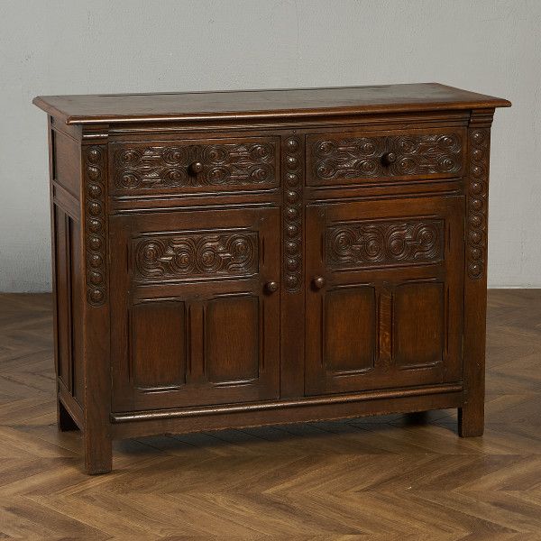 英国 クラシック キャビネット 食器棚 IZ94087E★ オーク サイドボード 収納 イギリス 木製 カップボード 木彫刻 引き出し ドロワー 脚付き #94087