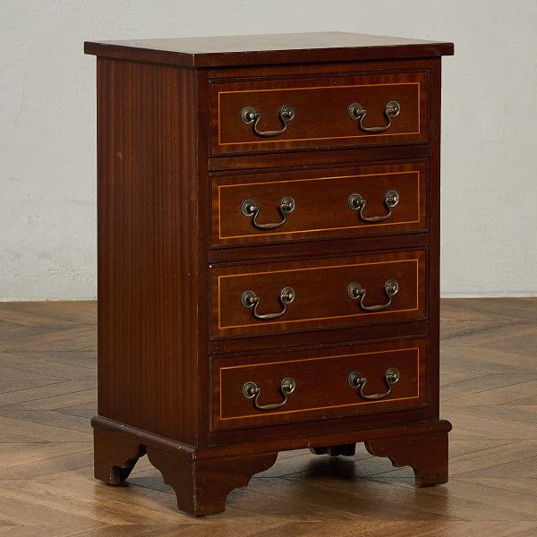 英国 クラシック 4段 サイドチェスト IZ96760C★ スモール チェスト マホガニー 脚付 収納 木製 洋タンス イギリス アンティーク スタイル #96760