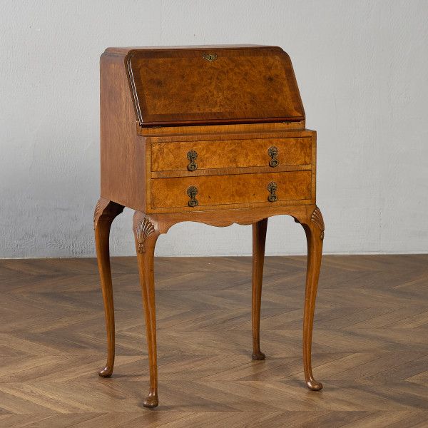 アリギ・ビアンキ Arighi Bianchi ライティングビューロー IZ97306E★ 鍵付 英国 クラシック イチイ 机 ..