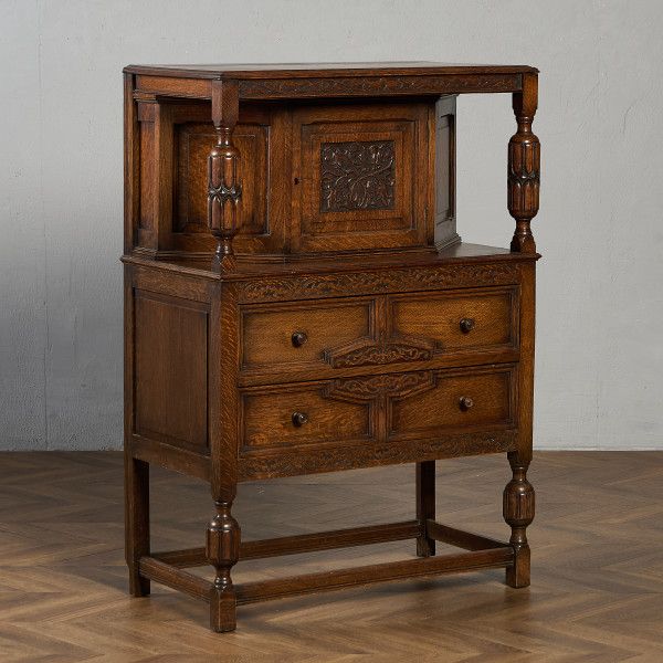 英国 クラシック コートカップボード IZ97496E★ 鍵付 飾り棚 オーク バルボスレッグ キャビネット カップボード 食器棚 イギリス チェスト #97496