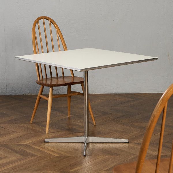 Rakuten - テーブル ラミネート天板 フリッツ・ハンセン Fritz Hansen 4star base スクエア A テーブル フリッツハンセン アルネ ヤコブセン オフィス 正方形 ダイニング 白 ホワイト 北欧 #97620