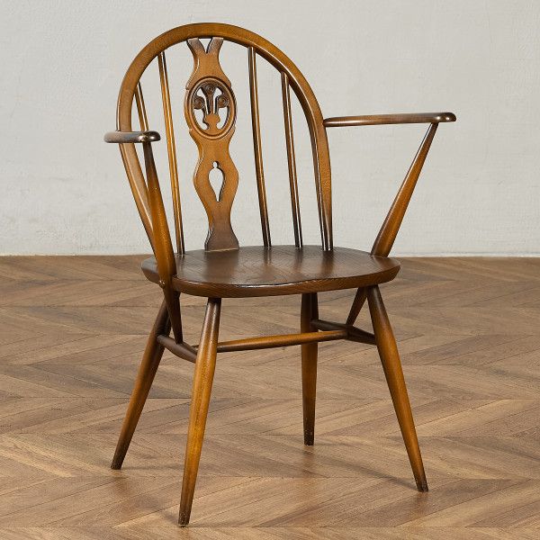 Rakuten - 椅子・ソファ イギリス エルム アーコール ERCOL シスルバック アームチェア Ercol 英国 ヴィンテージ 椅子 ダイニングチェア 木彫刻 ビンテージ #97763