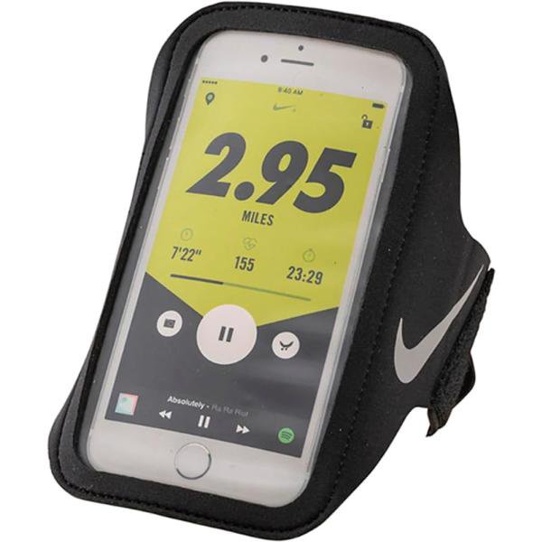 多機種のスマートフォン対応のアームバンド。クリアウィンドウがタッチスクリーン、操作に対応かつ画面を保護。リフレクティブスウッシュロゴ付。素材： 合成ゴム・ポリエステル・ナイロン