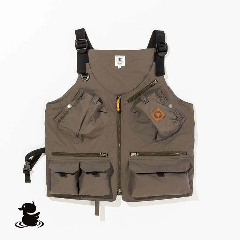 【最大44倍&10%OFFクーポン!!】grn outdoor TEBURA VEST21 (GLAY) ジーアールエヌアウトドア テブラベスト21 グレー 手ぶら 特大ポケット350ml缶 収納 ベスト 手ブラポーズ アウトドア フェス