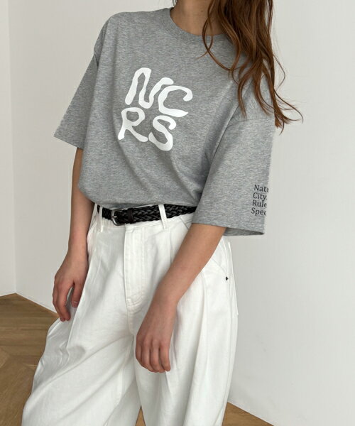 【送料無料】1975 TOKYONCRS 半袖Tシャツキャナルジーン CANALJEAN レディース メンズ ユニセックス トップス 半袖 ロゴ プリント カジュアル オーバーサイズ カットソー おしゃれのサムネイル