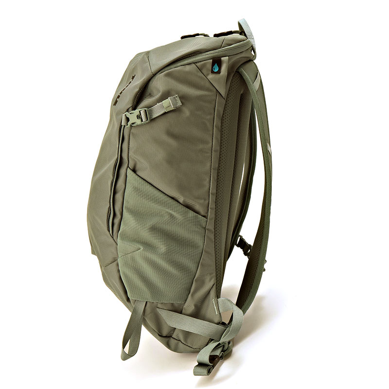 スーリー デイパック AllTrail 3205087 フェードカーキ 18L メンズ レディース THULE