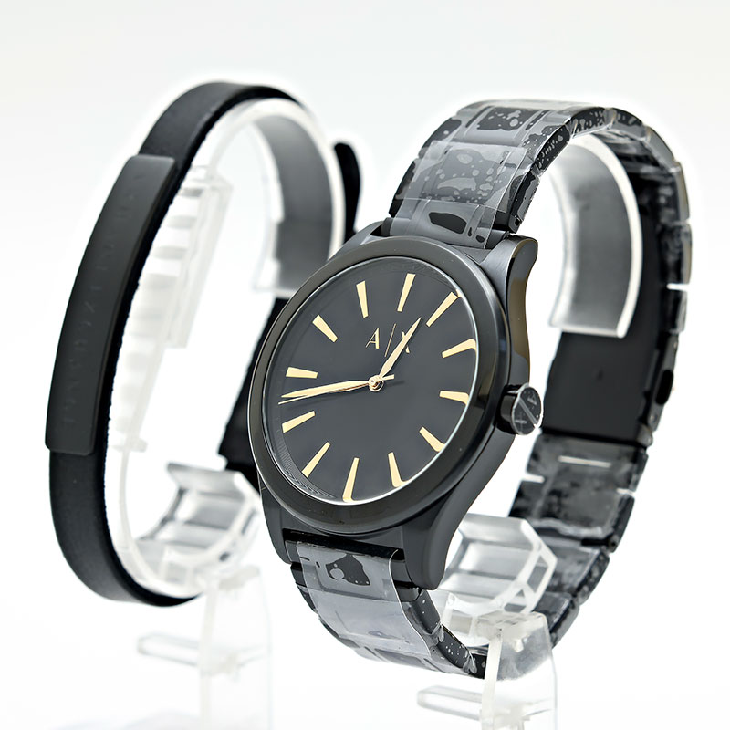 腕時計 時計 ブラック おしゃれ アナログARMANI EXCHANGE アルマーニ エクスチェンジ AX7102メンズ クオーツ 防水 Active ブレスレット バングル アクセサリーセット 専用ボックス付 ギフト プレゼント 並行輸入品