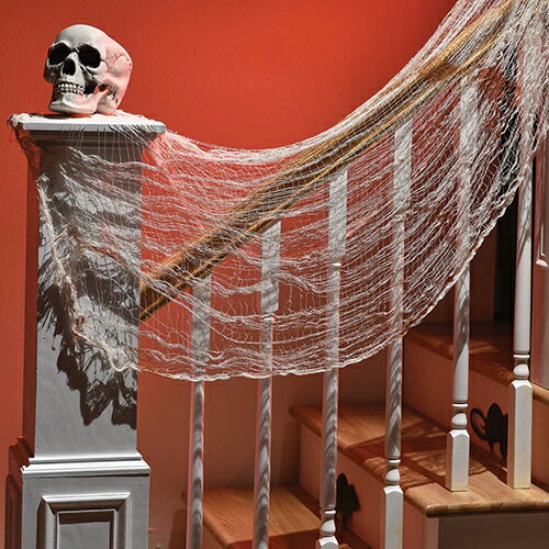 【2023HW ポイント10倍！】メール便送料無料 ハロウィン　白　ダメージファブリック　ホワイト　75×400センチ　お化け屋敷　ディスプレイ—　飾り付け　halloween 蜘蛛の巣　ぼろ布　くものす web　4メートルのサムネイル