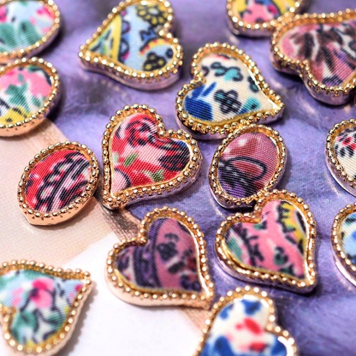 【セルフプロデュース】ペイズリーパターン パーツ 2種 (5 color) 2pcs ネイルパーツ デコパーツ ネイルアート 韓国ネイル