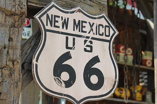 昔のルート66　ウッドサイン　（ルート66/ニューメキシコ）