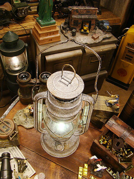 メーカーさんのこだわりが詰まった逸品! 古めかしいアンティークランタン風のテーブルライト(LEDライト仕様/ACアダプター付属) Lサイズ/ホワイト ■ アメリカ雑貨 アメリカン雑貨 照明 おしゃれ通販格安セール情報 楽天 通販