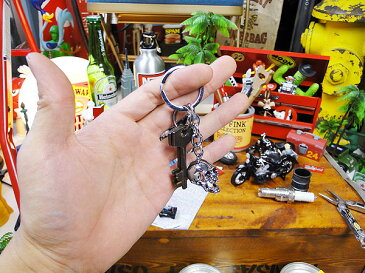 ハーレーダビッドソンのメタルスカルキーリング ■ アメリカ雑貨 アメリカン雑貨 アメリカ 雑貨 キーホルダー おしゃれ メンズ キーリング 鍵 人気のアメリカ雑貨屋 ブランド かわいい ファッション 小物 ロゴ harley davidson ハーレー ダビッドソン キーリング