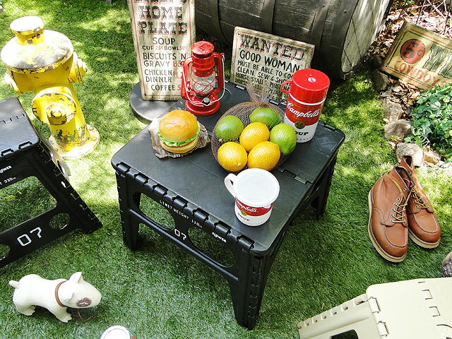 フォルディング・テーブル(ブラック) ■ アメリカン雑貨 アメリカ雑貨 アメリカ 雑貨 人気 おしゃれ アウトドア キャンプ ピクニック ローテーブル 花見 ピクニックテーブル 折りたたみ 折り畳み インテリア レジャーテーブル 海水浴 グッズ通販格安セール情報 楽天 通販