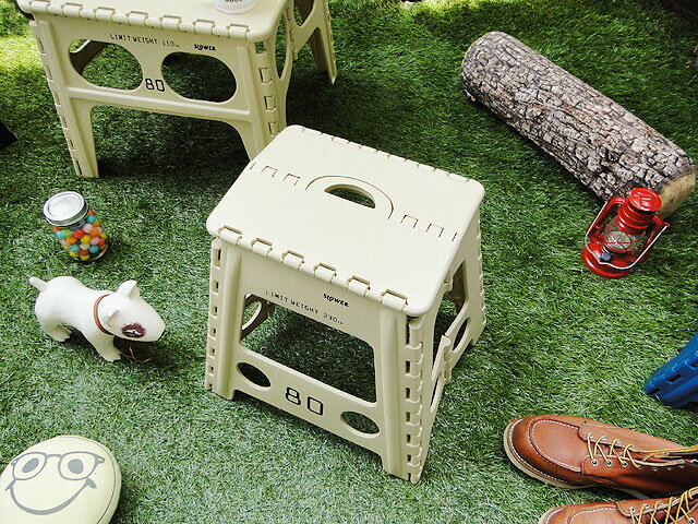 フォルディング・スツール(ベージュ) ■ アメリカン雑貨 アメリカ雑貨 アメリカ 雑貨 人気 おしゃれ アウトドア キャンプ ピクニック 花見 ピクニック 折りたたみ 折り畳み インテリア こだわり派が夢中になる!アメリカ雑貨屋 踏み台 男前 レジャー 海水浴 グッズ通販格安セール情報 楽天 通販