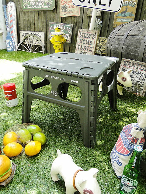 フォルディング・テーブル アーミーグリーン ■ アメリカン雑貨 アメリカ雑貨 アメリカ 雑貨 人気 おしゃれ アウトドア キャンプ ピクニック ローテーブル 花見 ピクニック 折りたたみ 折り畳み レジャーテーブル 海水浴 グッズ通販格安セール情報 楽天 通販