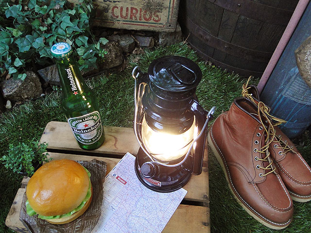 オイルランプのようなレトロデザイン! マーキュリー LEDランタン(ブラック) ■ アメリカ雑貨 アメリカン雑貨 おしゃれキャンパー おしゃれ 人気 停電 防災対策 ランタン 電池 アウトドア 懐中電灯 キャンプ テント BBQ ピクニック ギフト通販格安セール情報 楽天 通販