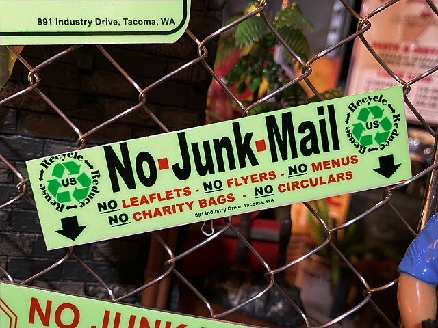 アメリカの蓄光ミニサイン (チラシやDMお断り/タイプB) 看板 アメリカン雑貨 アメリカ雑貨 グッズ