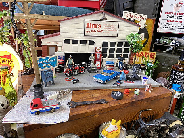 1967年シボレー・インパラのダイキャストミニカー1/43スケール(ブルー)