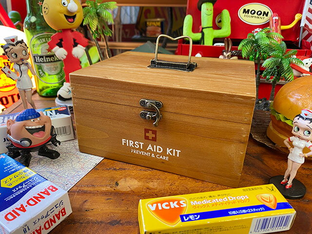 樂天商城 - ウッド製　ファーストエイドボックス　Sサイズ　アメリカン雑貨　アメリカ雑貨　グッズ