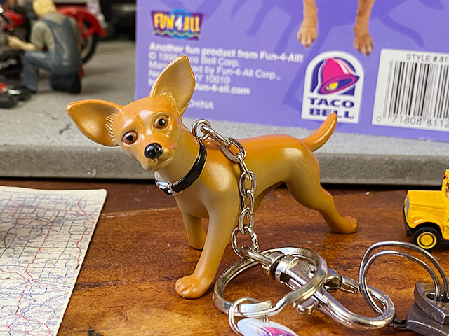 デッドストック品タコベルチワワのキーホルダー(2匹セット)