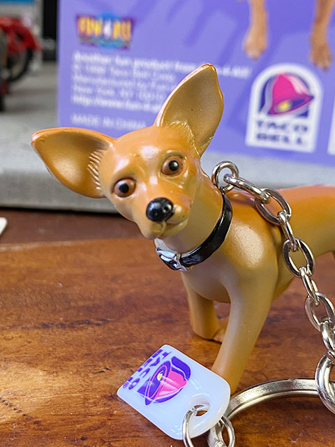 デッドストック品タコベルチワワのキーホルダー(2匹セット)