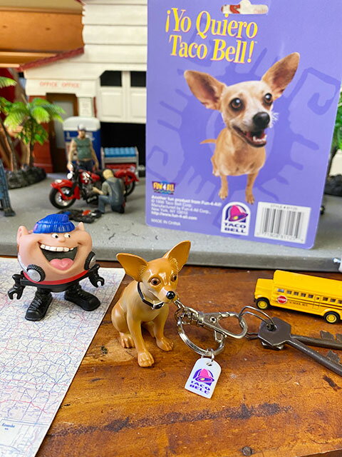デッドストック品タコベルチワワのキーホルダー(2匹セット)