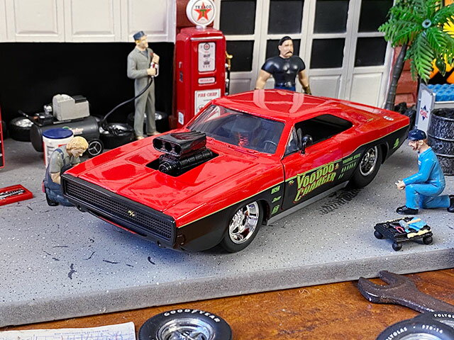 Jada　1970年　ダッジ　チャージャーR/T　ダイキャストミニカー　1/24スケール　（ブードゥーチャージャー）